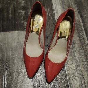 Micheal Michael Kors Coral Women's Pumps Size 7.5 GUC